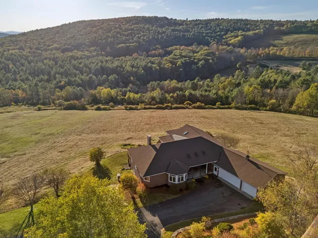 $1,495,000 | 31 Eagle Ridge Drive, Lebanon, NH 03766
