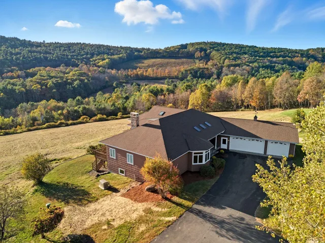 $1,495,000 | 31 Eagle Ridge Drive, Lebanon, NH 03766
