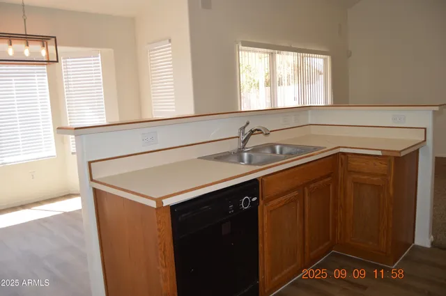 $1,975 | 4151 East Silverwood Drive, Phoenix, AZ 85048