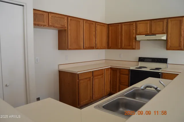 $1,975 | 4151 East Silverwood Drive, Phoenix, AZ 85048