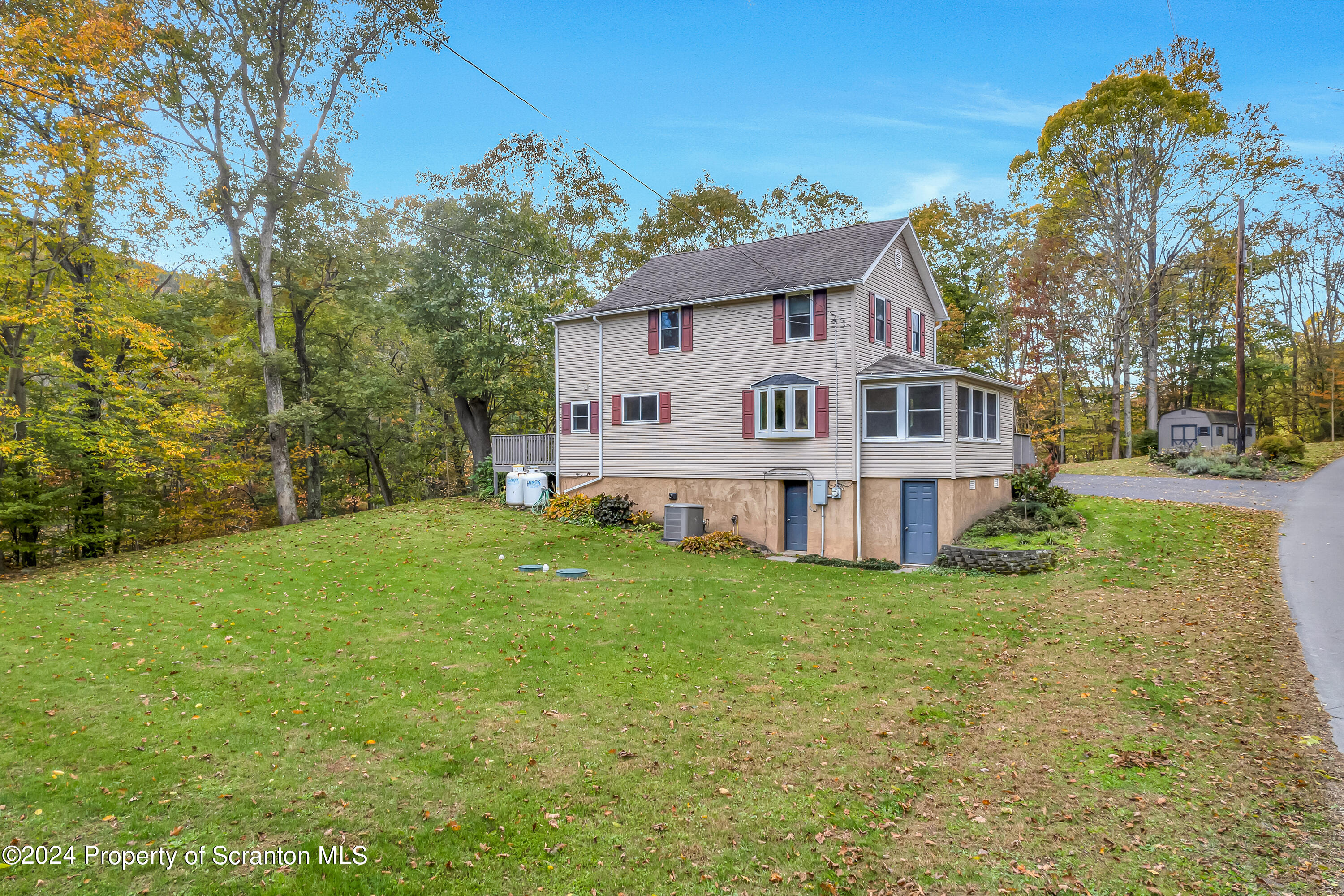 191 Spur Road Factoryville, PA 18419 - Photo 2 of 39 Gallery Image 2