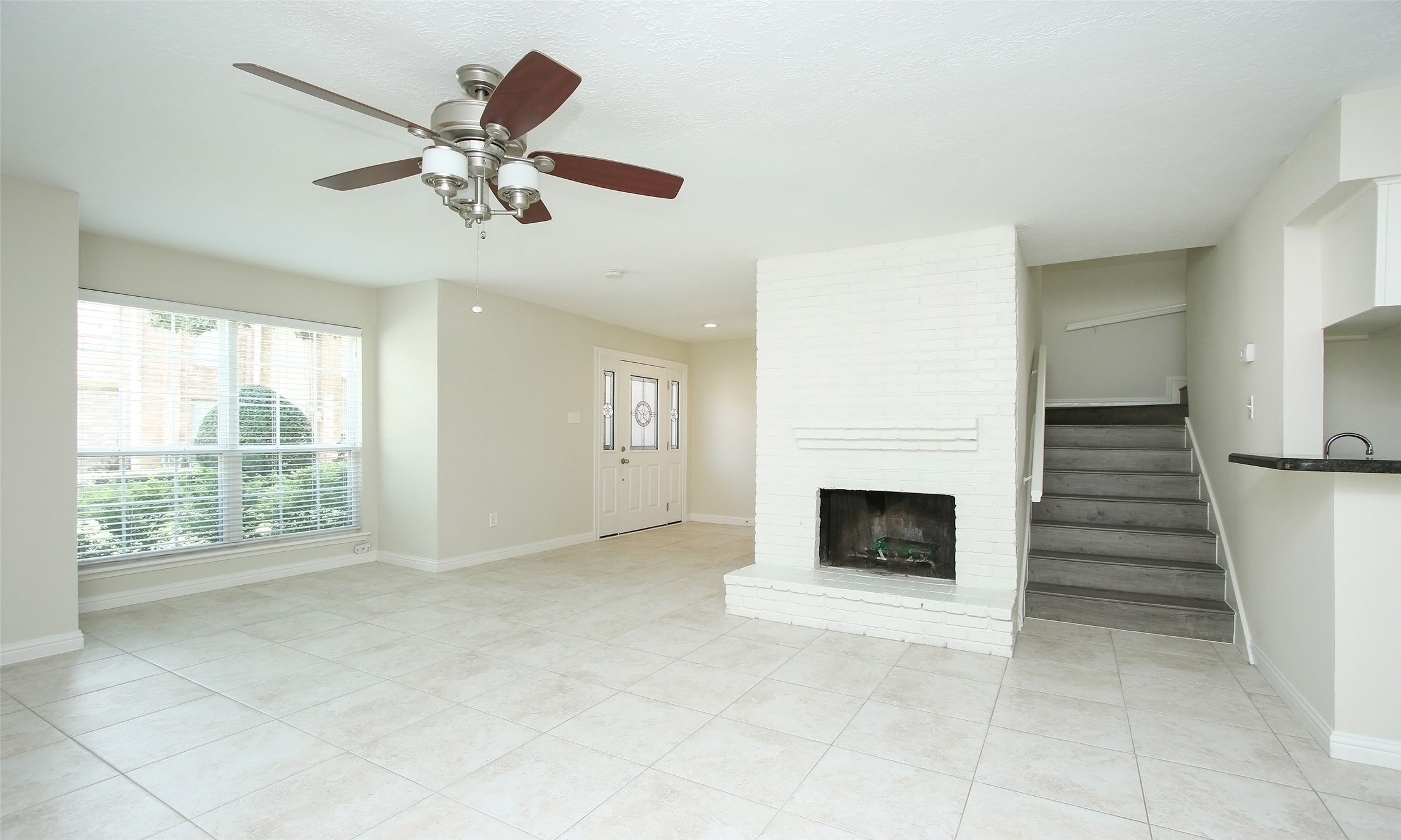 14641 Perthshire Road Houston, TX 77079 - Photo 15 of 37