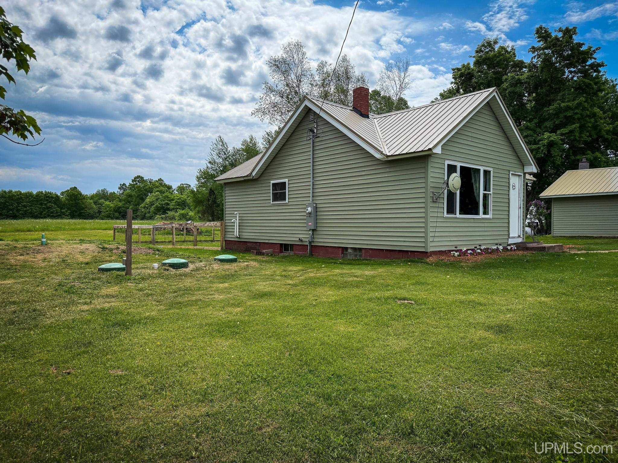 N 9612 South Johnson Road Bessemer, MI 49911 - Photo 39 of 55