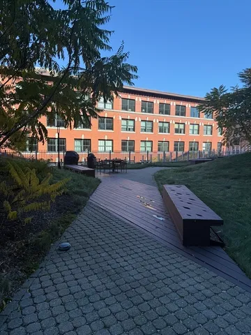 $3,400 | 141 Dorchester Avenue, Unit 307, Boston, MA 02127