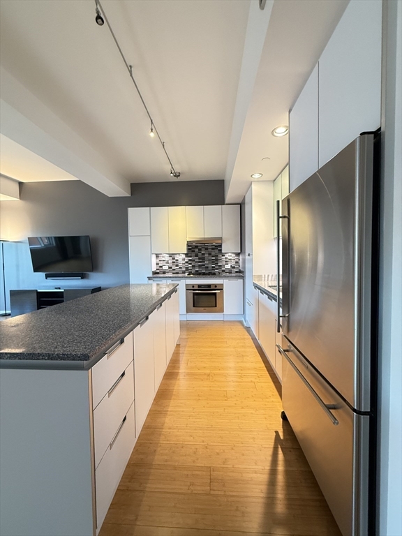 141 Dorchester Avenue, Unit 307 Boston, MA 02127 - Photo 2 of 21