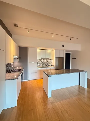 $3,400 | 141 Dorchester Avenue, Unit 307, Boston, MA 02127