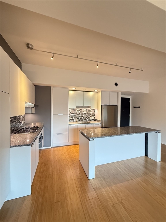 141 Dorchester Avenue, Unit 307 Boston, MA 02127 - Photo 4 of 21