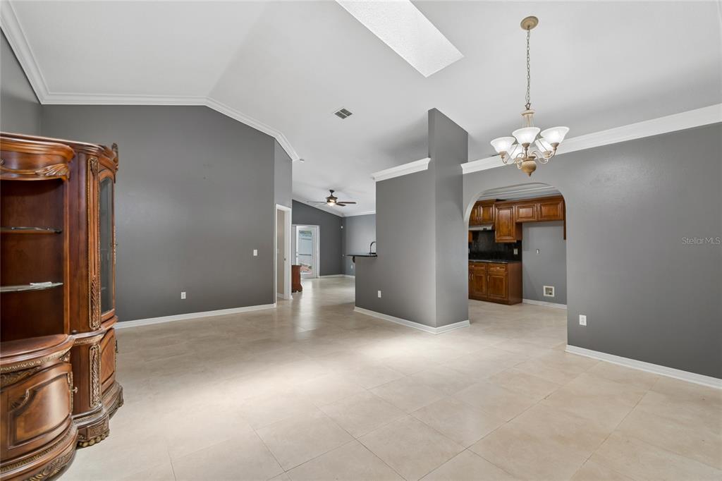 1008 Old Barn Road Orlando, FL 32825 - Photo 5 of 41