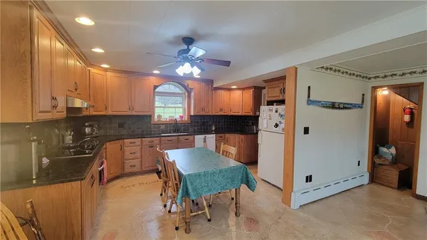 $299,900 | 1154 Million Dollar Highway, Stoystown, PA 15563
