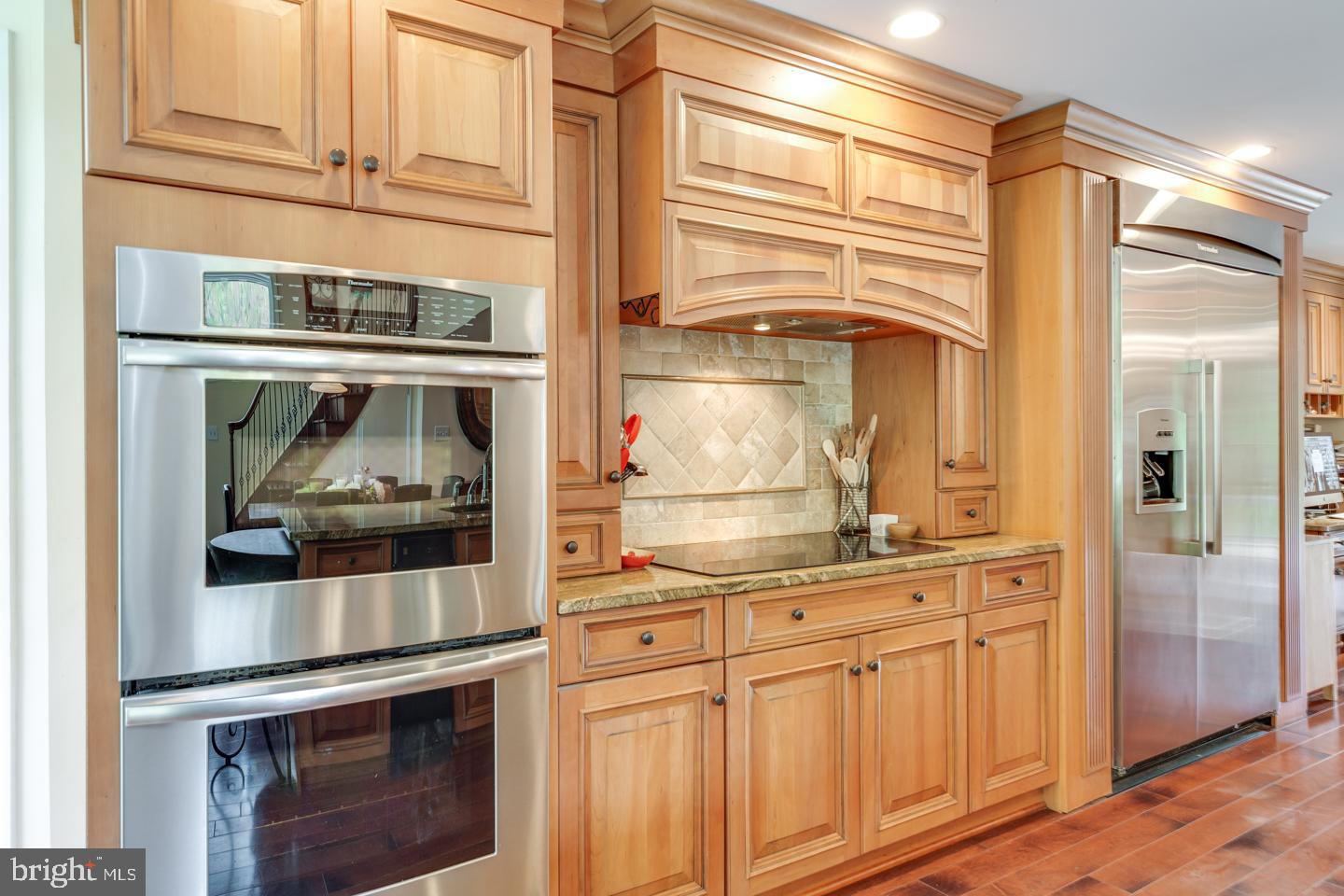 121 Haines Drive Moorestown, NJ 08057 - Photo 19 of 49 Double ovens
