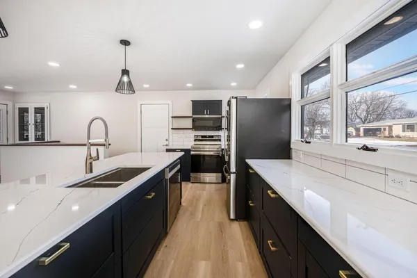 $525,000 | 1336 Lucia Avenue, Fairmont, MN 56031