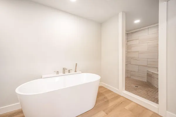 $525,000 | 1336 Lucia Avenue, Fairmont, MN 56031