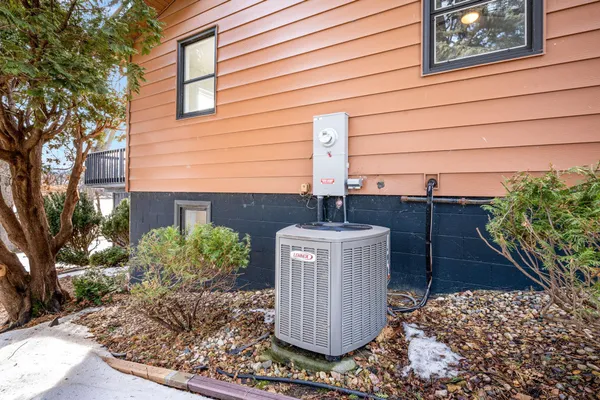 $525,000 | 1336 Lucia Avenue, Fairmont, MN 56031