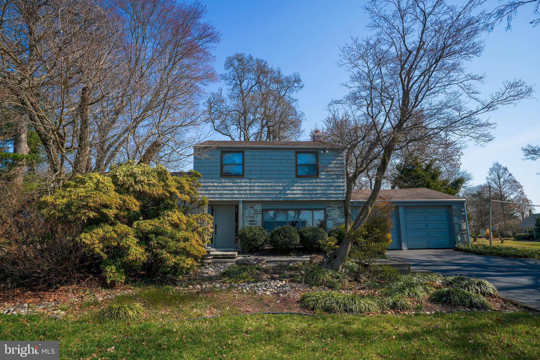537 Alexander Road Huntingdon Valley, PA 19006 - Photo 4 of 47 Gallery Image 4