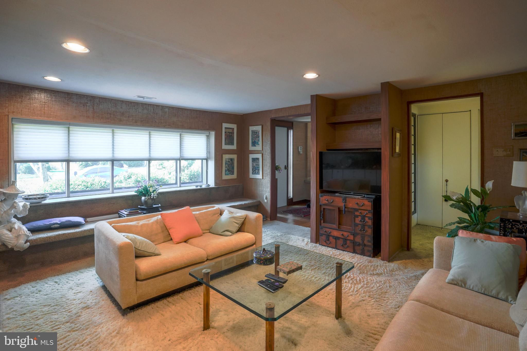 537 Alexander Road Huntingdon Valley, PA 19006 - Photo 7 of 47 Gallery Image 7