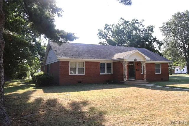 $120,000 | 300 Frisco Street, Malden, MO 63863