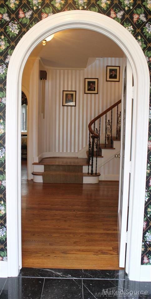 1021 Yorkshire Road Grosse Pointe Park, MI 48230 - Photo 6 of 54