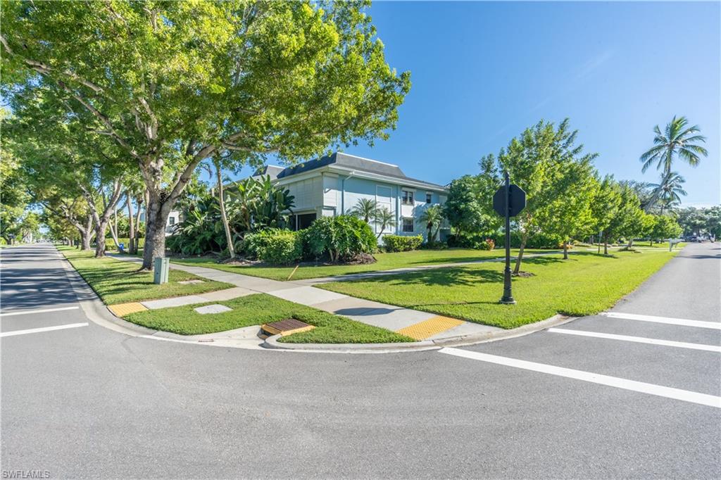 1071 8th Street South, Unit 103 Naples, FL 34102 - Photo 29 of 31