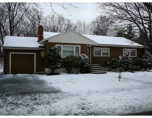 11 Earley Road Peabody, MA 01960 - Photo 1 of 7 Gallery Image 1