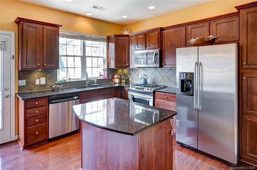 1096 Drayton Court Fort Mill, SC 29708 - Photo 11 of 41