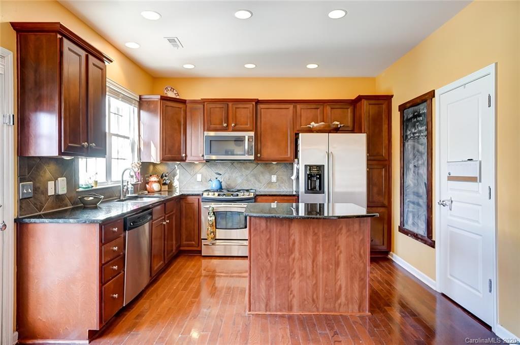 1096 Drayton Court Fort Mill, SC 29708 - Photo 16 of 41