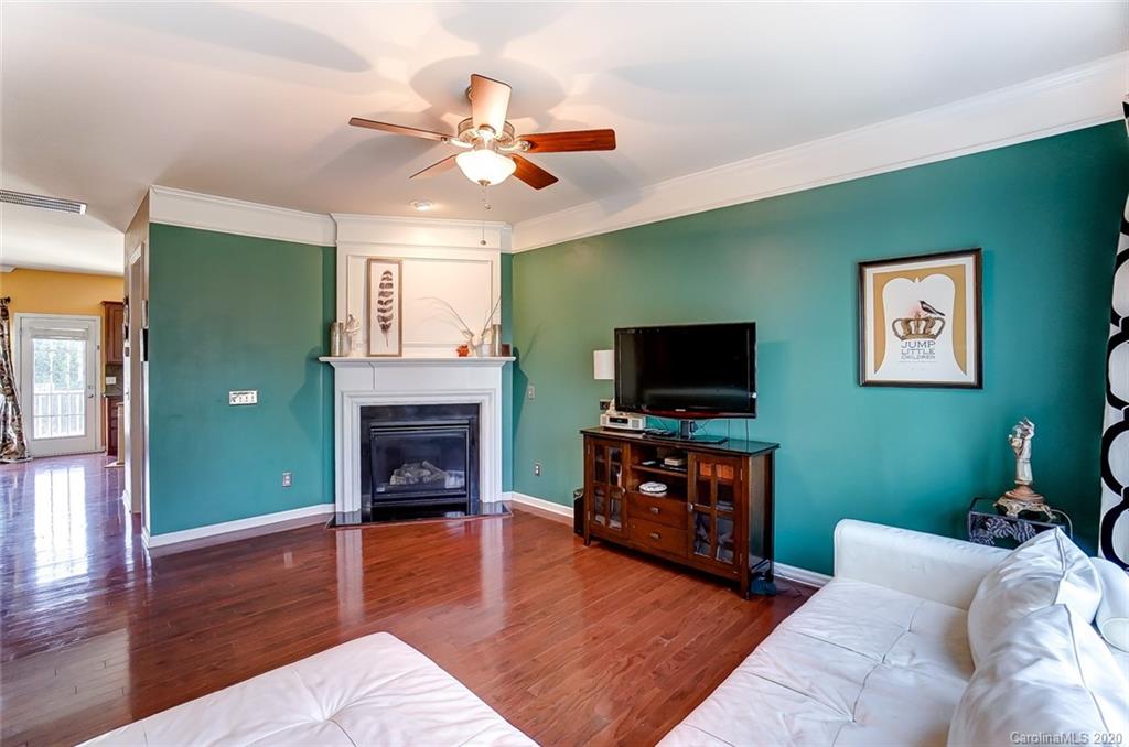 1096 Drayton Court Fort Mill, SC 29708 - Photo 8 of 41