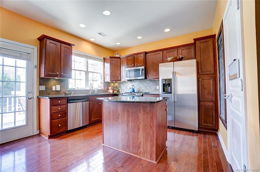1096 Drayton Court Fort Mill, SC 29708 - Photo 10 of 41