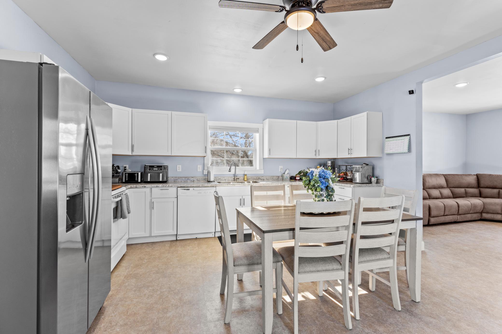 201 7th Street Southwest Little Falls, MN 56345 - Photo 3 of 15