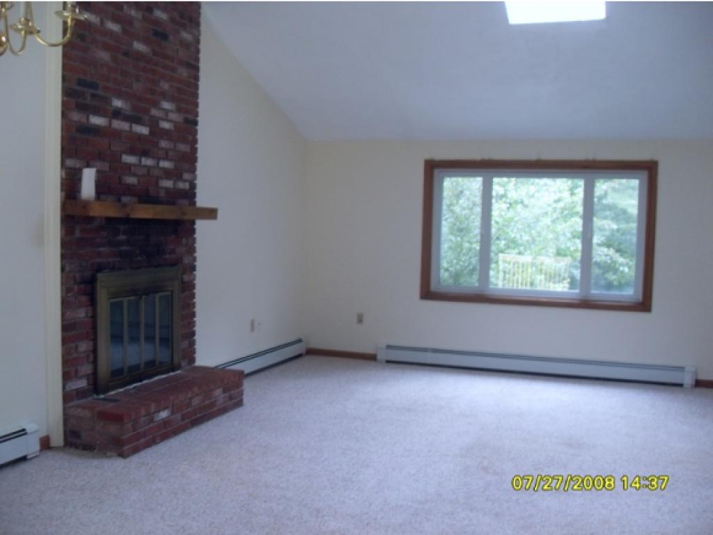 30 Windham Road Derry, NH 03038 - Photo 6 of 16