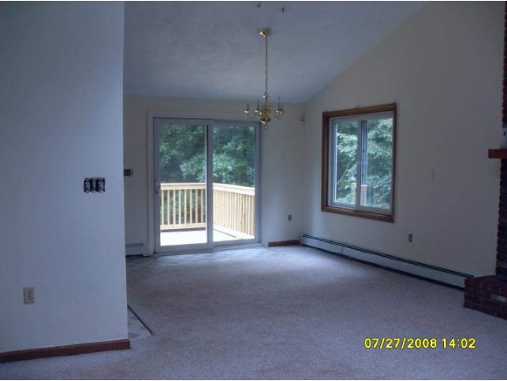 30 Windham Road Derry, NH 03038 - Photo 7 of 16