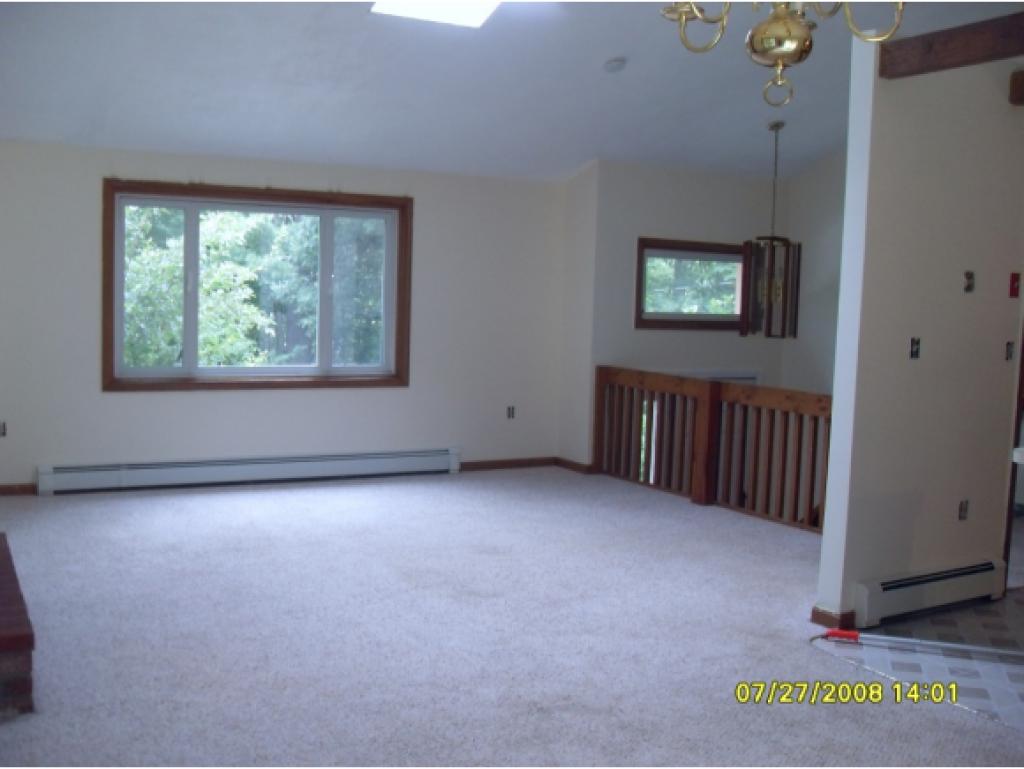 30 Windham Road Derry, NH 03038 - Photo 10 of 16