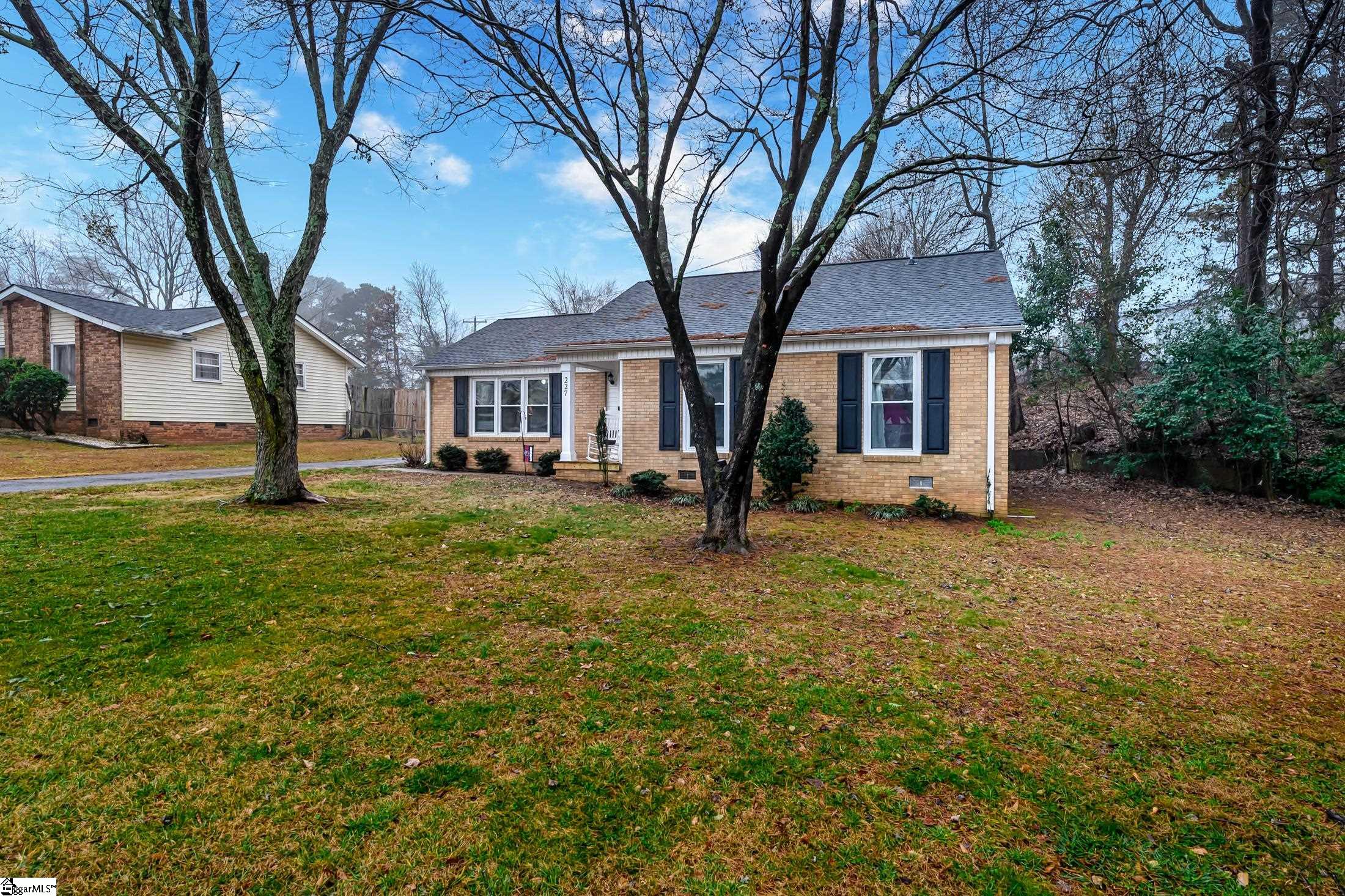 227 Quartermaster Road Spartanburg, SC 29301 - Photo 3 of 22 Gallery Image 3