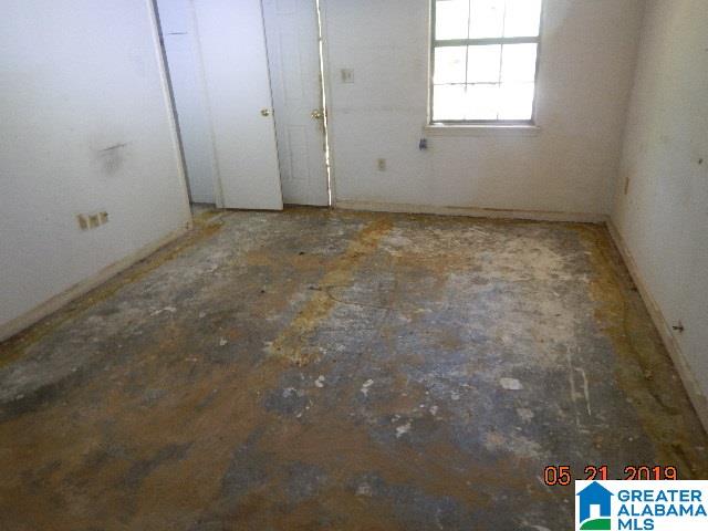 528 Southwest 10th Street Fayette, AL 35555 - Photo 11 of 14
