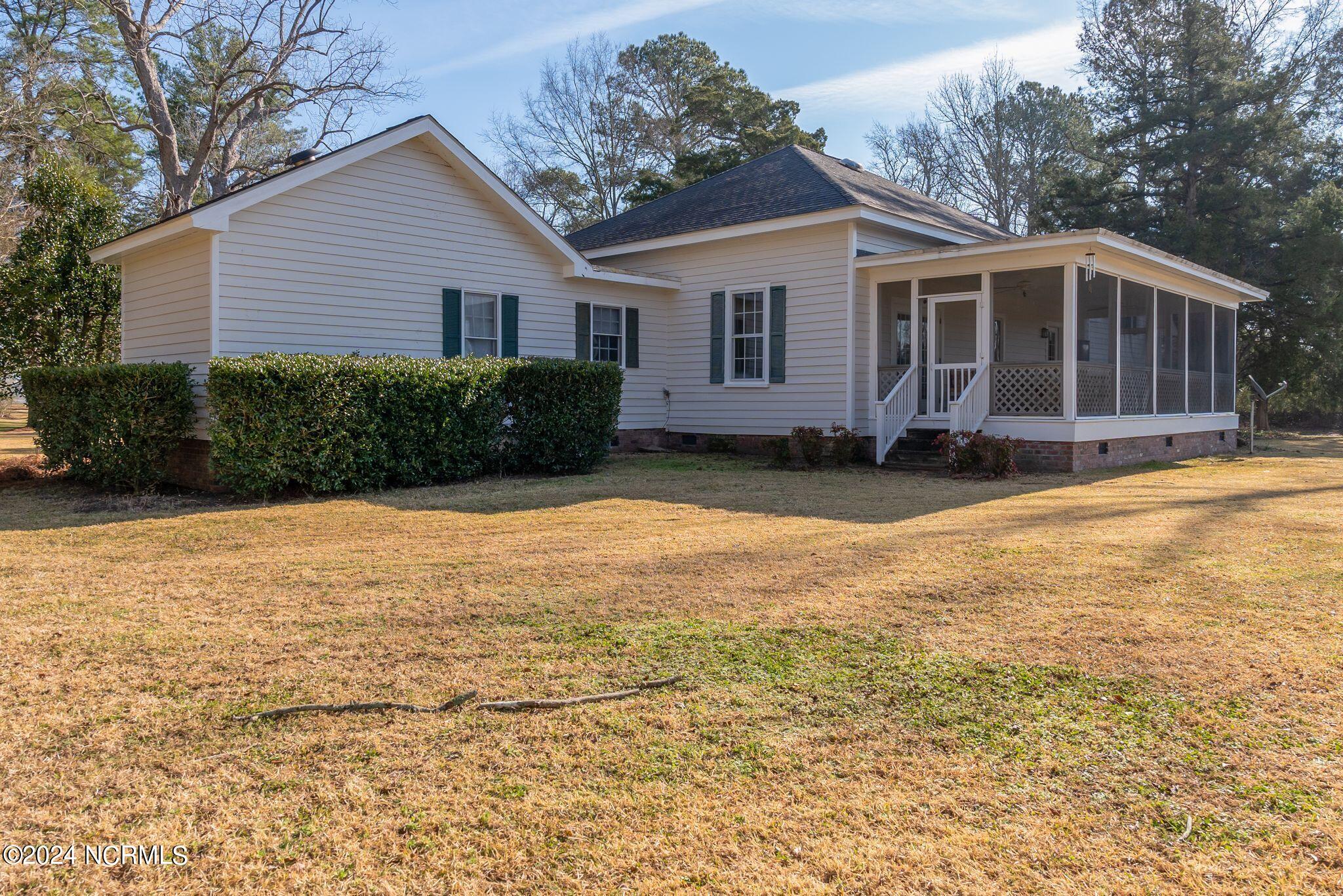 1015 Washington Post Road New Bern, NC 28562 - Photo 40 of 61 Back