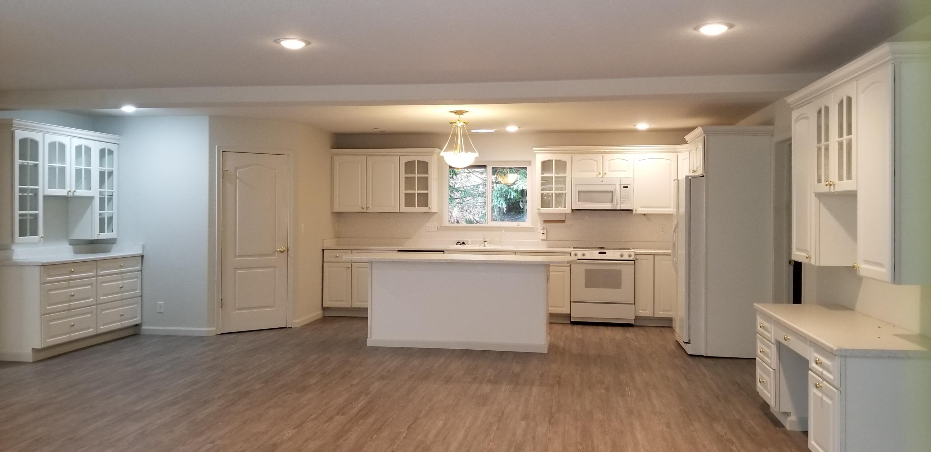 2418 Golf Course Road Bayside, CA 95524 - Photo 10 of 30 Kitchen