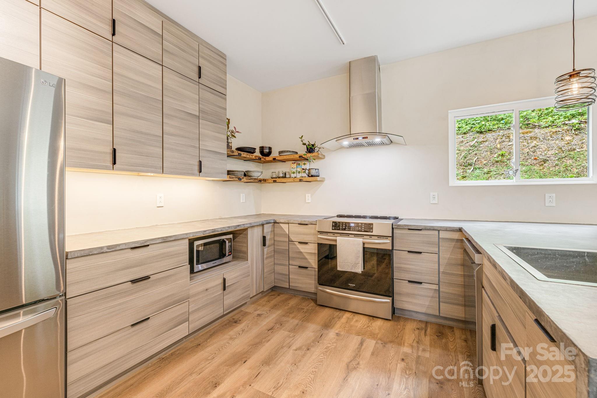 47 Webb Cove Road Asheville, NC 28804 - Photo 14 of 42 Gallery Image 14