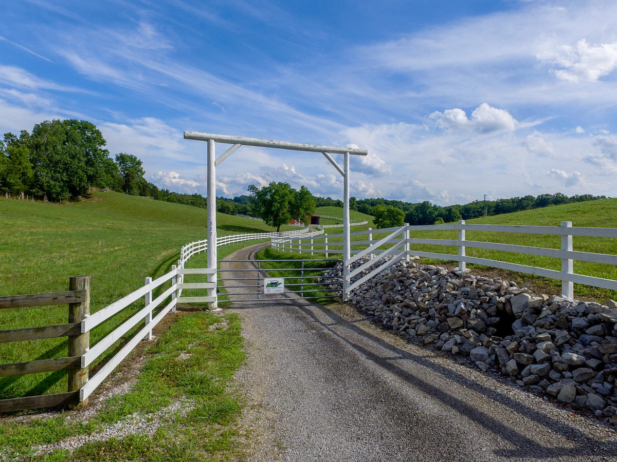 227 Millsaps Road Vonore, TN 37885 - Photo 2 of 43 DJI_0356-HDR