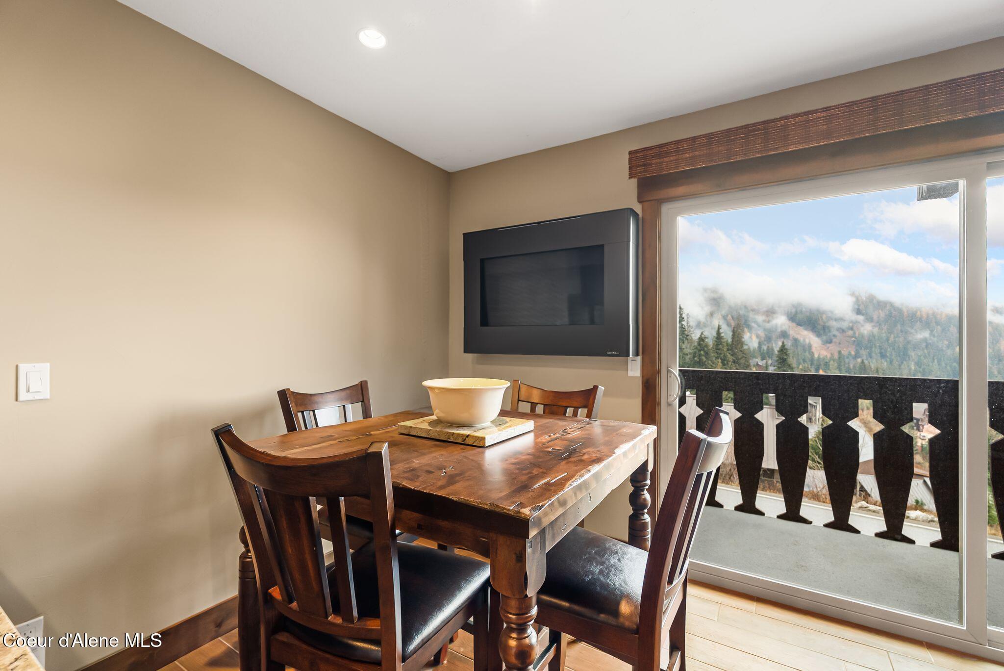 8754 Schweitzer Mountain Road, Unit 23 Sandpoint, ID 83864 - Photo 5 of 24 5