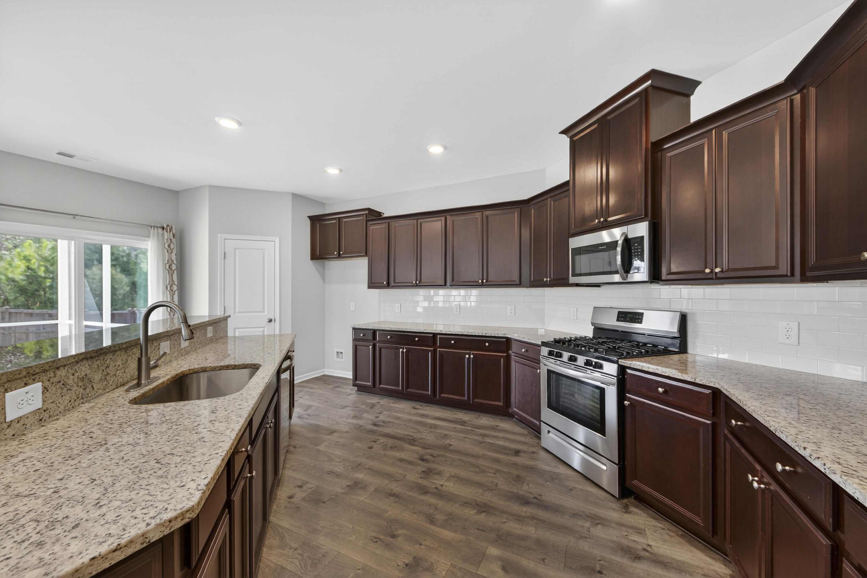 9905 Winged Elm Street Ladson, SC 29456 - Photo 13 of 49 _01A0333