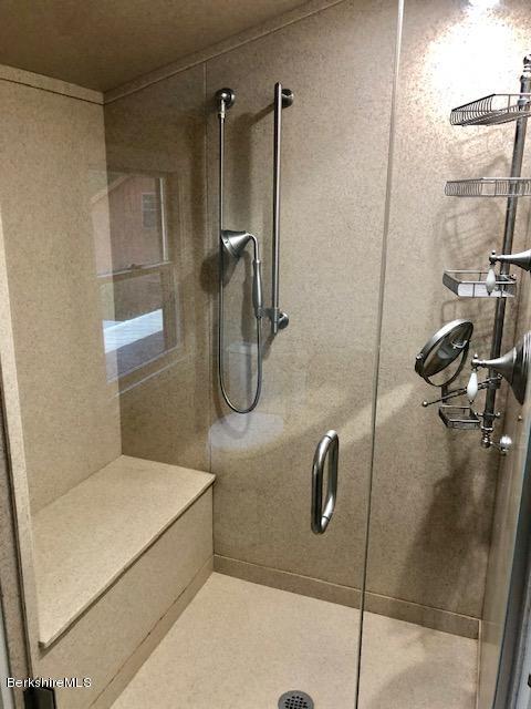 182 South Mountain Road Pittsfield, MA 01201 - Photo 18 of 18 2nd Floor Bath