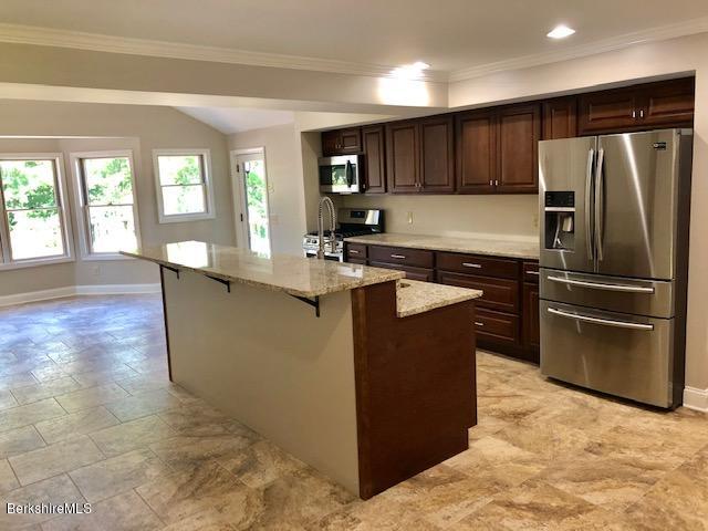 182 South Mountain Road Pittsfield, MA 01201 - Photo 6 of 18 Kitchen