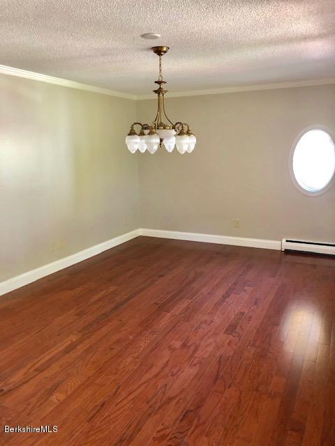 182 South Mountain Road Pittsfield, MA 01201 - Photo 8 of 18 Dining