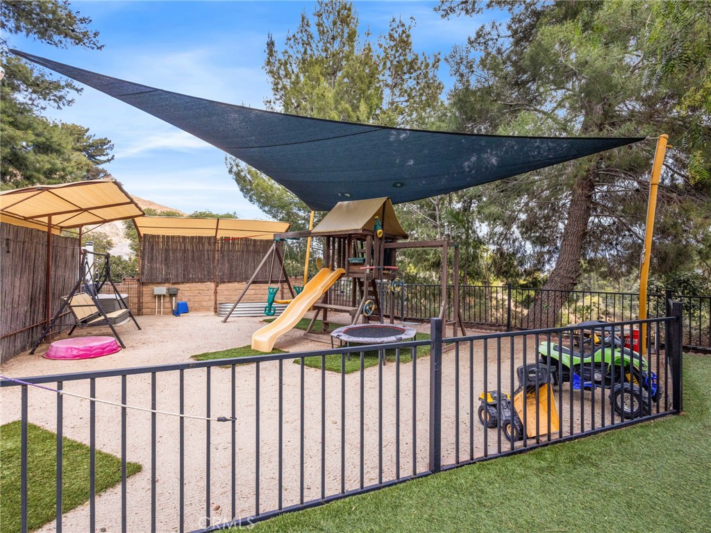 291 Jennifer Way Banning, CA 92220 - Photo 36 of 47