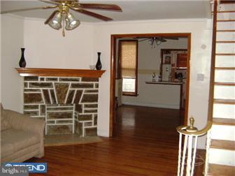 379 Bayard Road Upper Darby, PA 19082 - Photo 3 of 12 Living Room