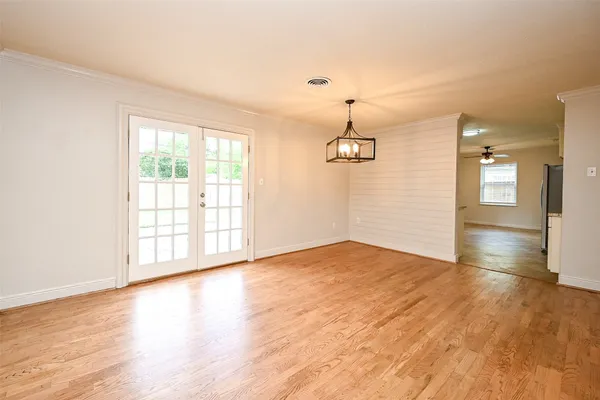 $2,300 | 9535 Meadowbriar Lane, Houston, TX 77063