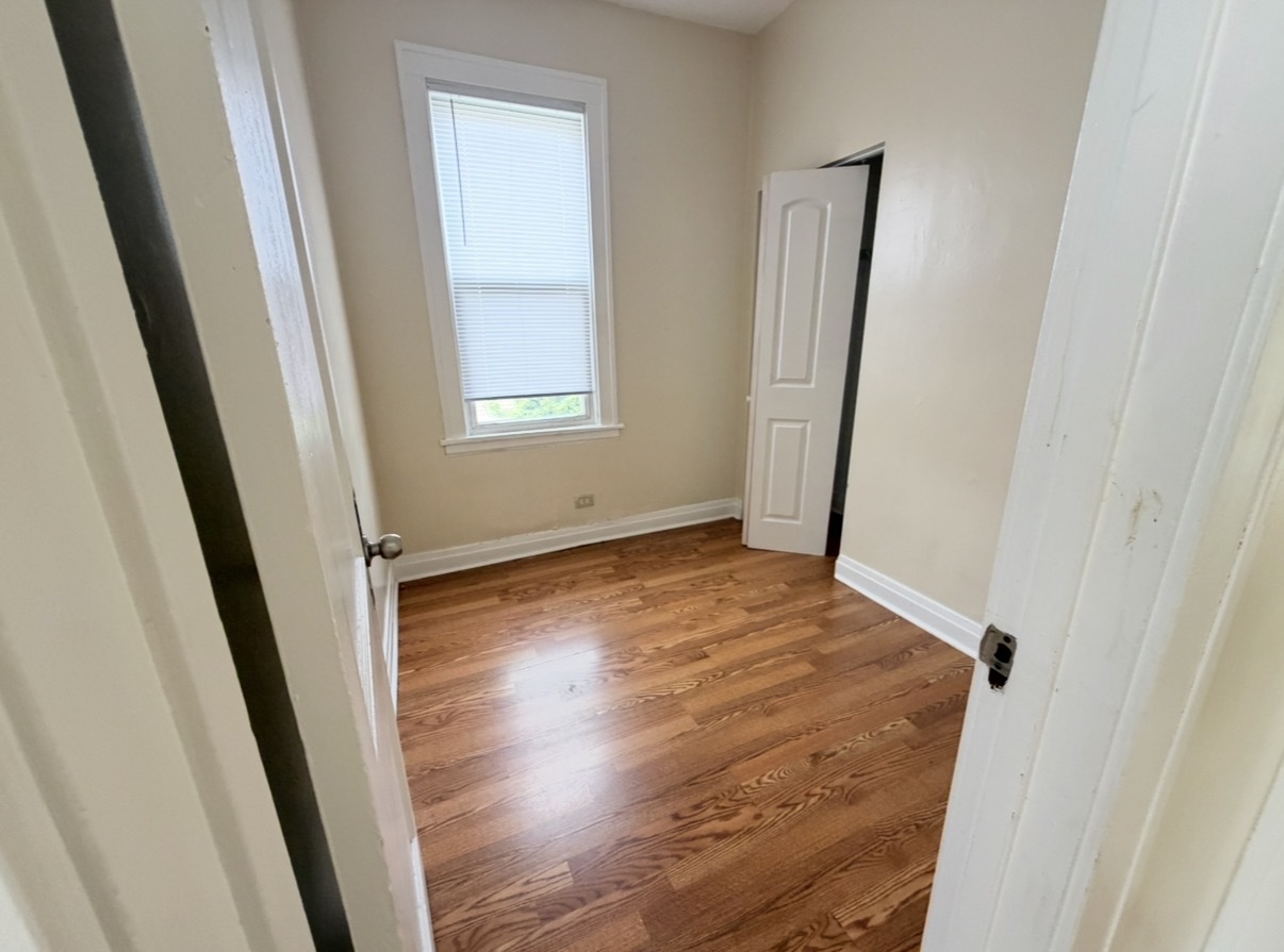 8353 South Brandon Avenue, Unit 2F Chicago, IL 60617 - Photo 6 of 11