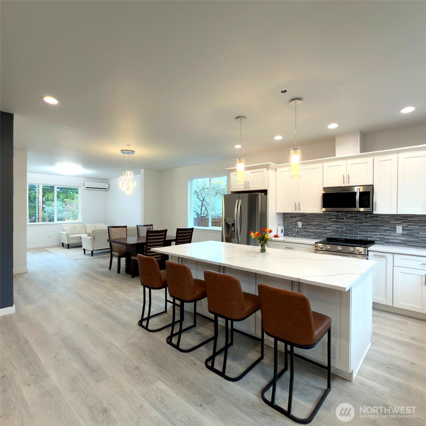 648 Southwest 139th Street Burien, WA 98166 - Photo 5 of 22