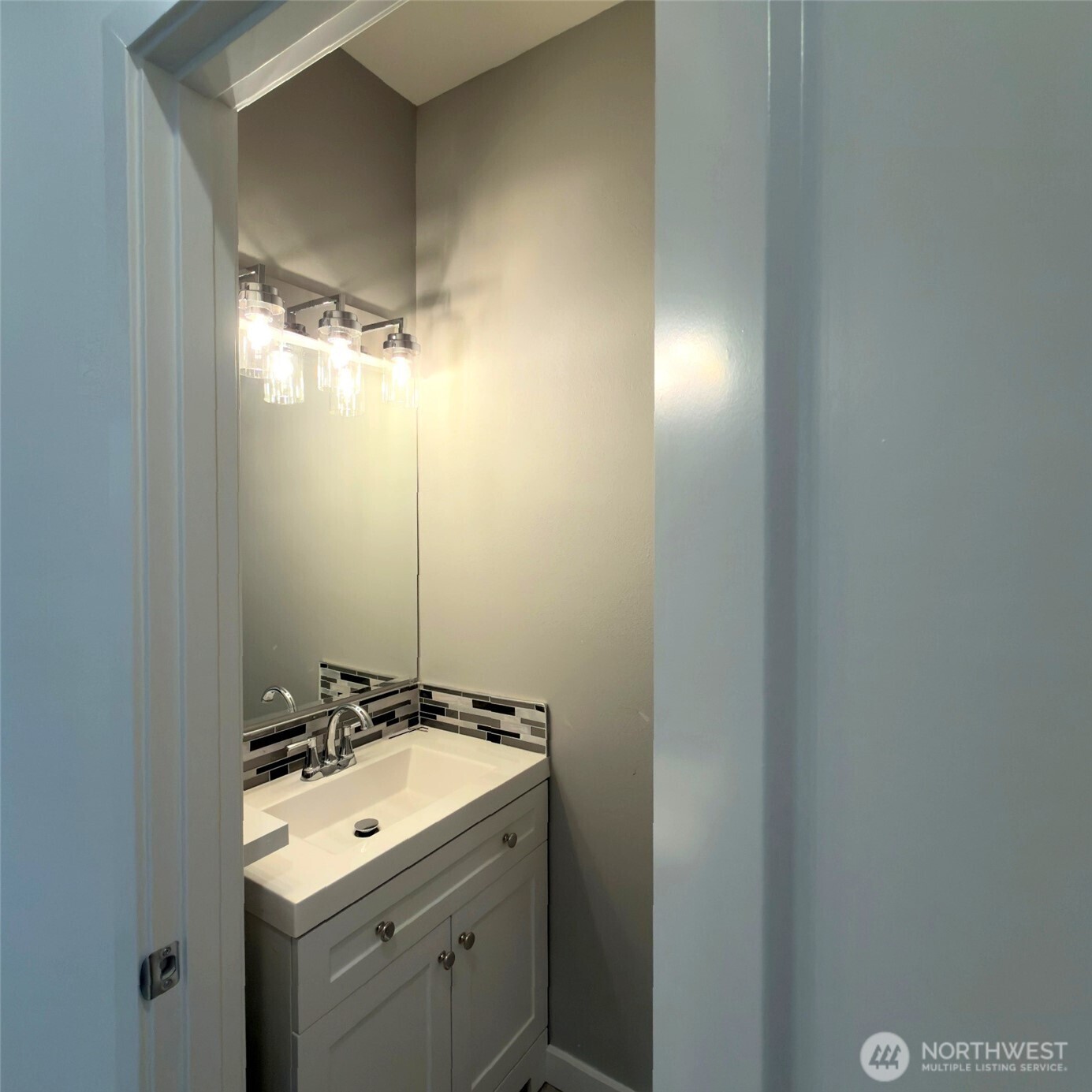 648 Southwest 139th Street Burien, WA 98166 - Photo 10 of 22