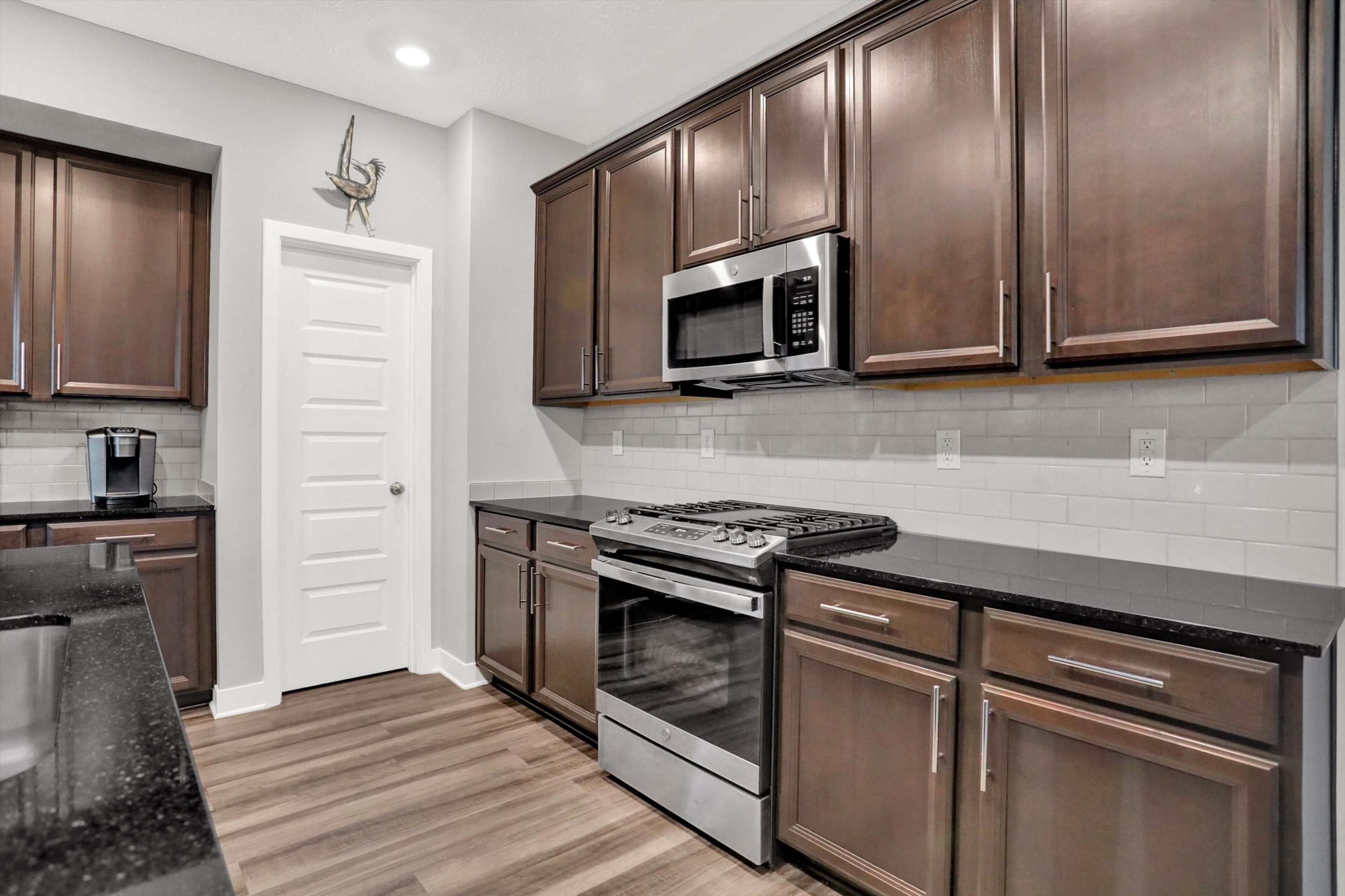 9255 Springbrook Drive Pendleton, IN 46064 - Photo 4 of 46