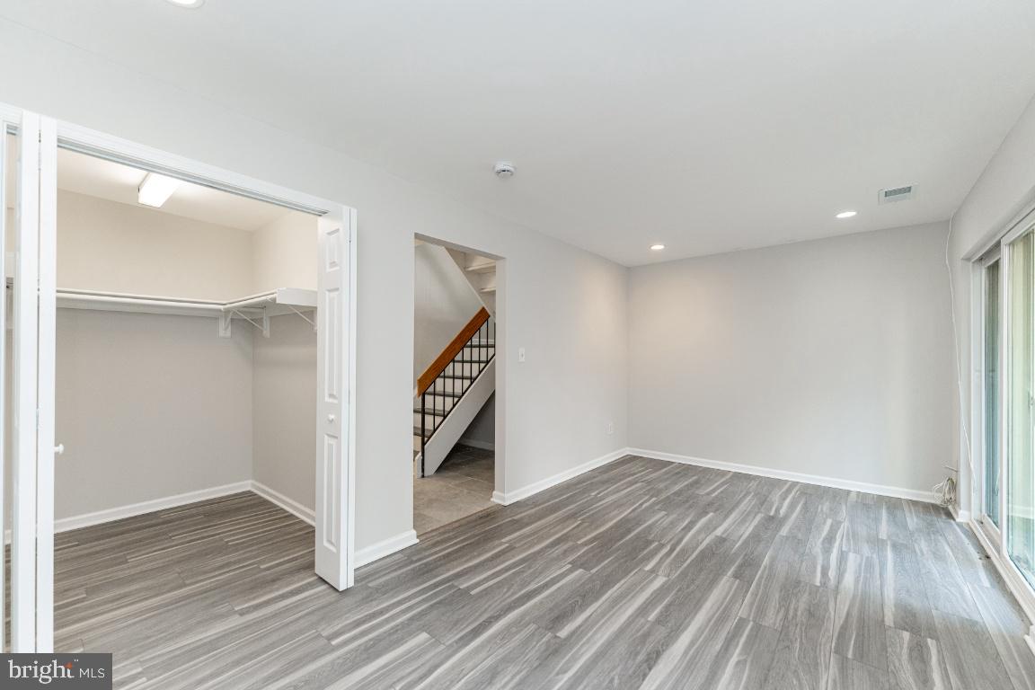 2442 Southgate Square Reston, VA 20191 - Photo 14 of 23